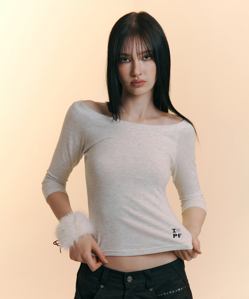 Zed Off-Shoulder Long Sleeve Top (White Melange)
