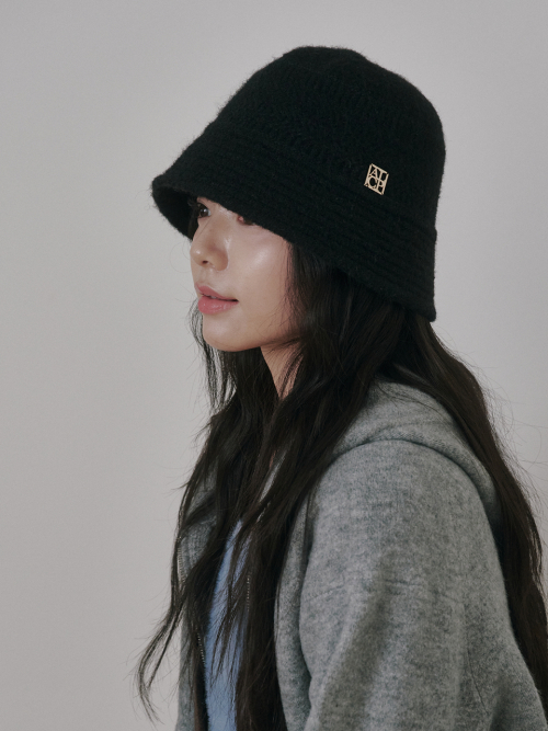 Arrow Ring Bucket Hat (Black)