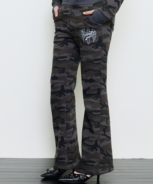 EV BOOTSCUT TRAINING PANTS(CAMO)