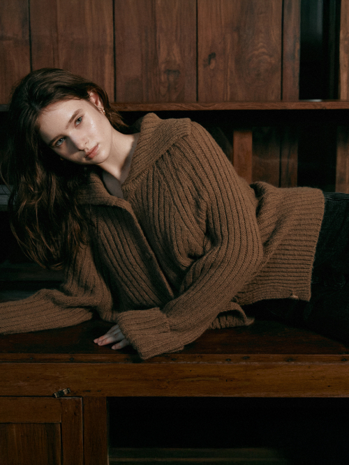 SOLA high neck knit cardigan_BROWN