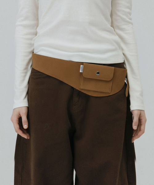 SUEDE POCKET BELT BAG_CAMEL