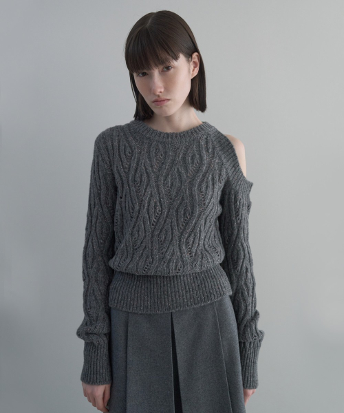 Shoulder Cut-Out Cable Pullover [GREY]