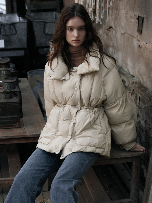 JADE stand collar down padding_IVORY