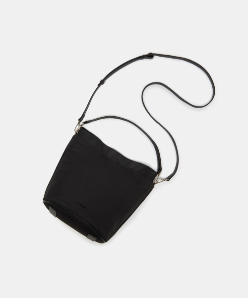 Fluffy pop Bucket 17_RXBRX26113BKX