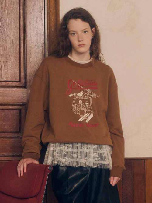 Vintage Graphic Sweatshirt MU2599TS907M