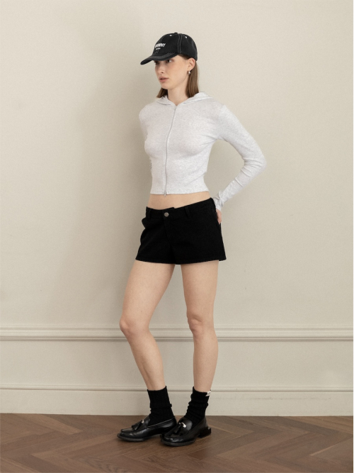 THE RACHEL DENIM SHORTS (BLACK)
