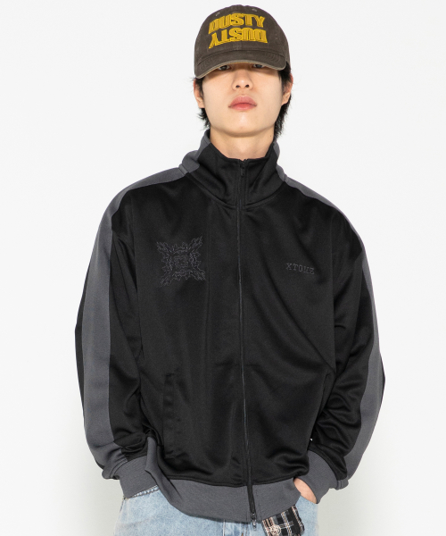 XJ136 엑시스 트랙 집업 (BLACK)