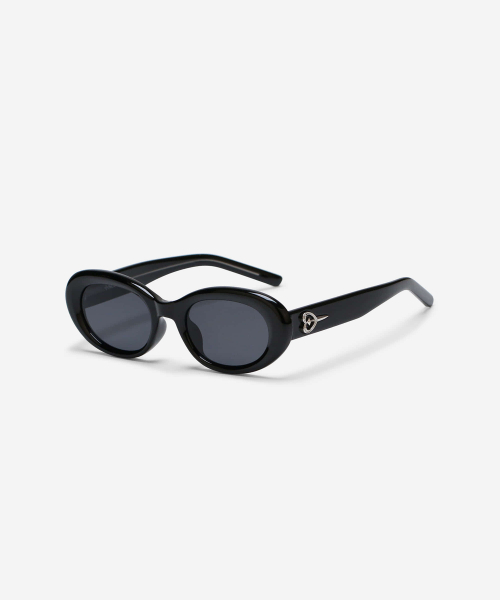 BERINGA · BLACK