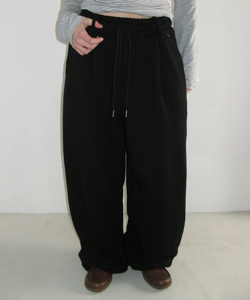 SUBTLE LOGO WIDE SWEAT PANTS BLACK