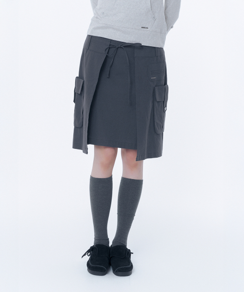 Layered pocket cargo skirt CHARCOAL