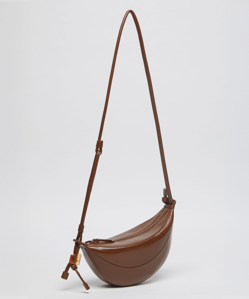 Small fling bag(Glossy milk brown)_OVBAX26001GMB