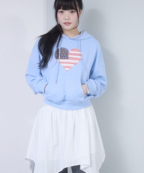 CHERRY USA HEART APPLIQUE CROP HOODIE(LIGHT SKY)