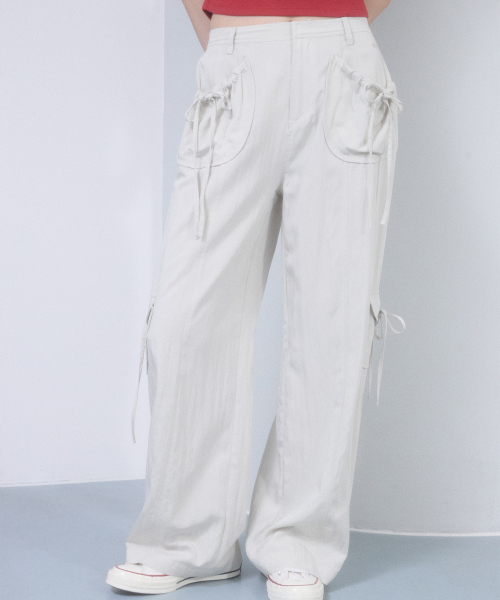 RIBBON POCKET WOVEN CARGO PANTS(LIGHT BEIGE)