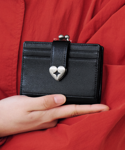 CRINKLE HEARTY FRAME BRIDGE WALLET - BLACK