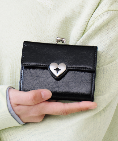 CRINKLE HEARTY FRAME WALLET - BLACK