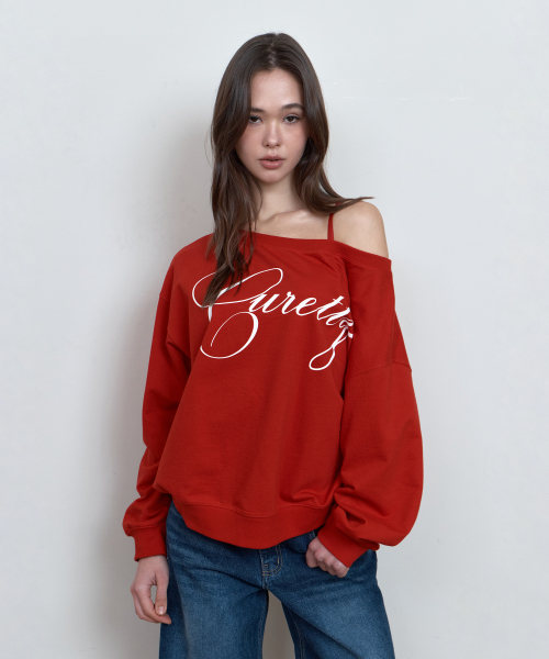 C LOGO GRAPHIC OFF-SHOULDER SWEATSHIRT_RED