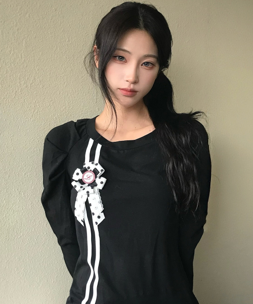 EL ROSETTE SHIRRING TEE(BLACK)