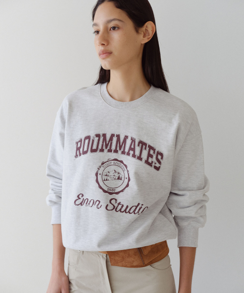 ROOMMATES SWEATSHIRT - LIGHT GREY