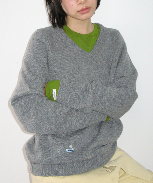 SOFT V NECK BASIC KNIT GREY