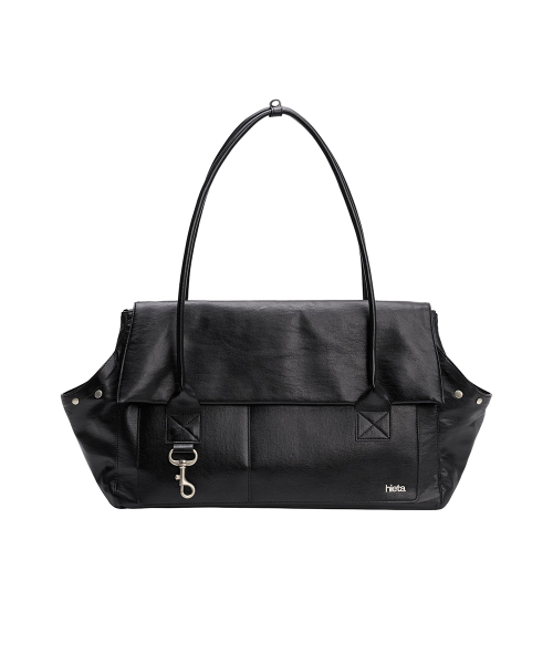 Kira / Black