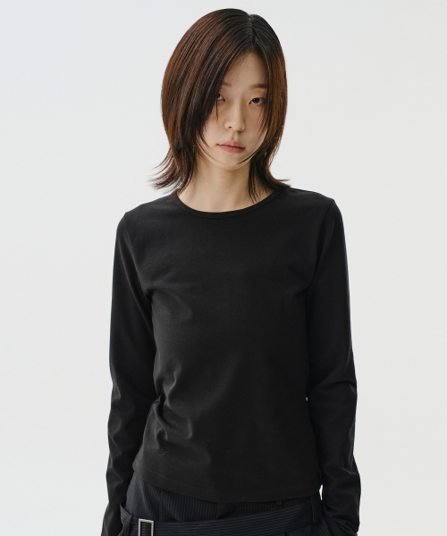 UNIFORM SLIM LONG SLEEVE (BLACK)