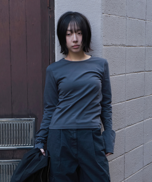UNIFORM SLIM LONG SLEEVE (CHARCOAL)