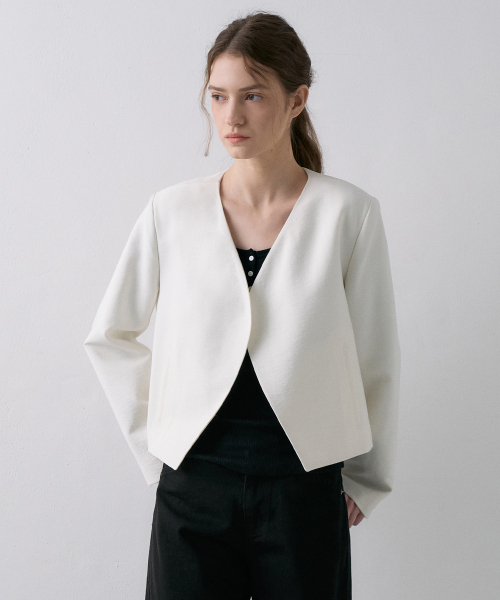 V-Neck Curved Short Jacket[LMBFSPJK110]-2color