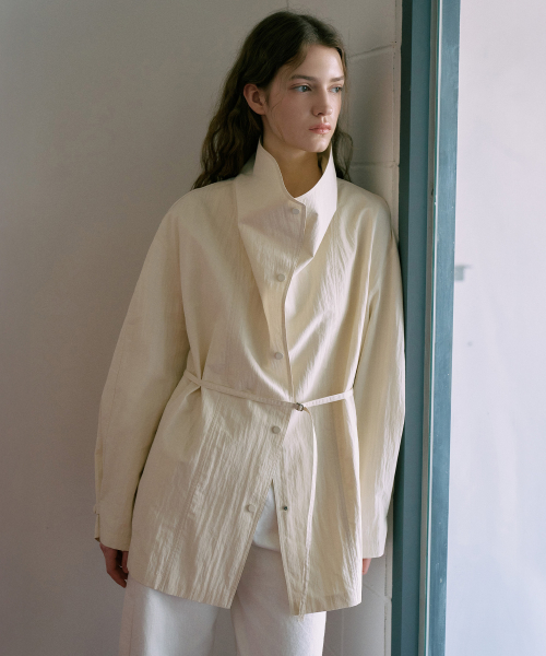 Light High-Neck Half Jacket[LMBFSPJK111]-Ivory