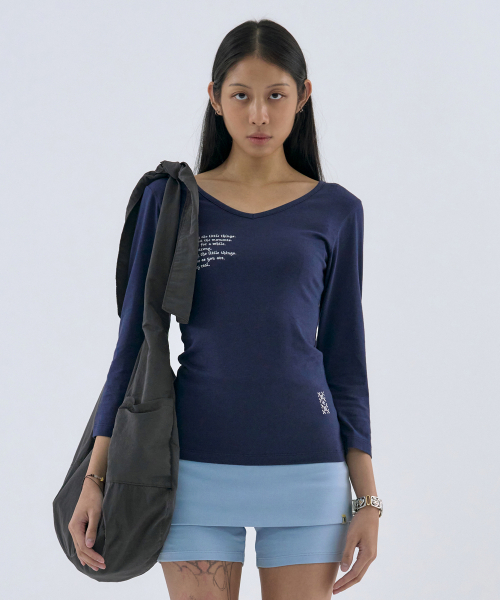 V neck 3/4 sleeve Navy