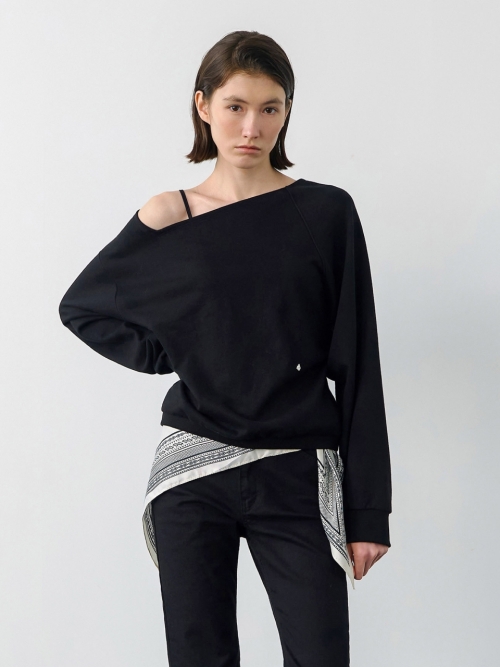 Loosefit Boat-neck Sweatshirt Black AT6TSA021BK