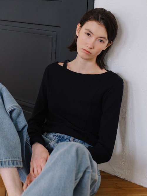 Boat-neck Layered T-shirt Black AT6TSA019BK