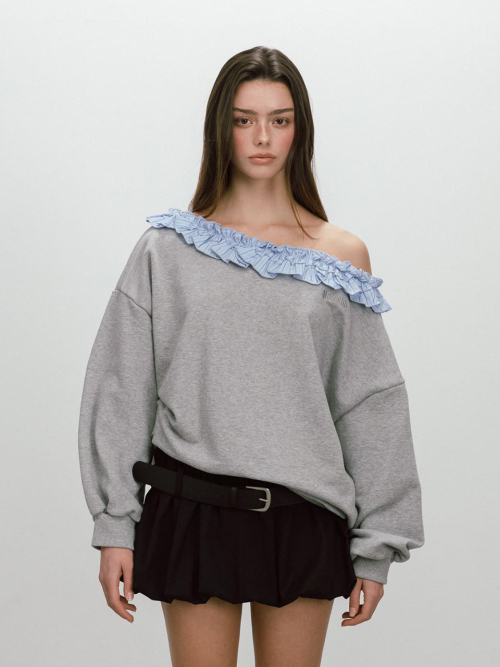 FRILL OFF SHOULDER SWEATSHIRT / GREY