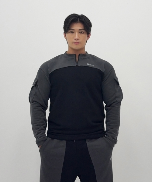 배색 아노락 맨투맨
