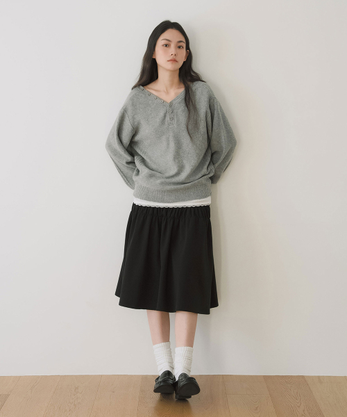 SHIRRING FLARE MIDI SKIRT, BLACK