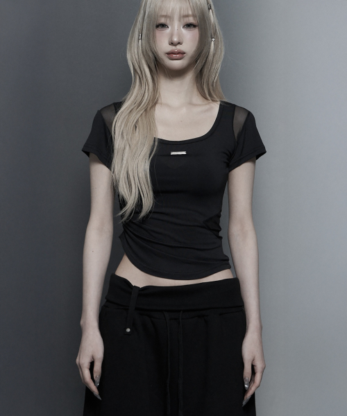 Modern Square Shirring Tee (Black)