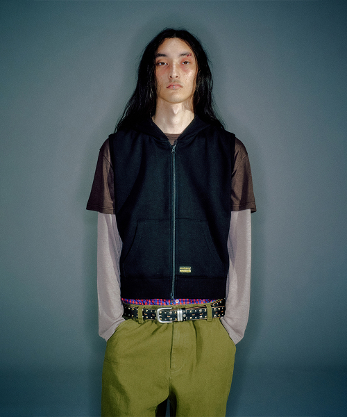 (MEN) WORKSHOP SLEEVELESS HOODIE ZIP-UP BLACK