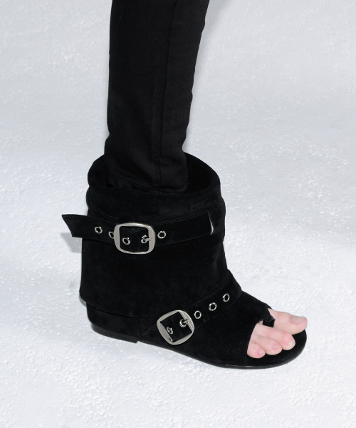 102 soft-modular wedge boots / black