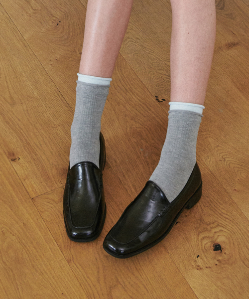 Classic Square-Toe Loafers (att1501)