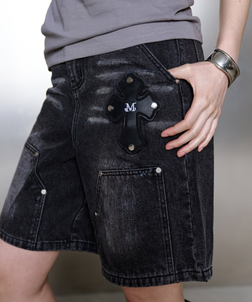 PRESET CROSS LEATHER PATCH DOUBLEKNEE BERMUDA DENIM PANTS UNISEX