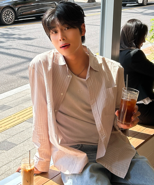 [ON]multi-strip overfit long-sleeve shirt