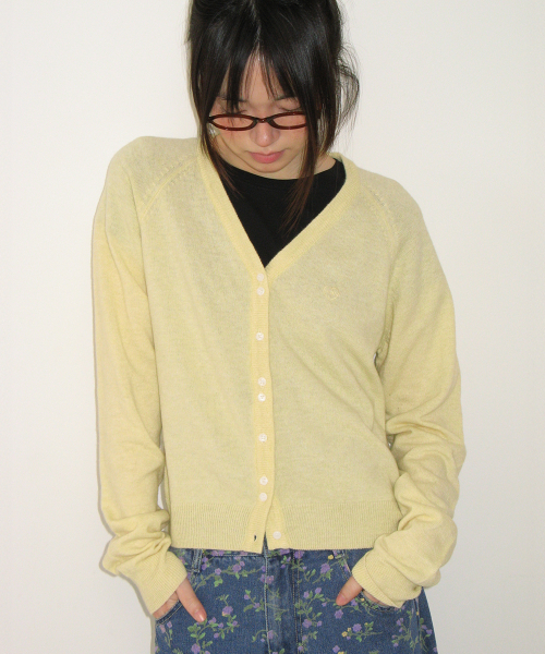 BUTTON POINT V NECK KNIT CARDIGAN SOFT YELLOW