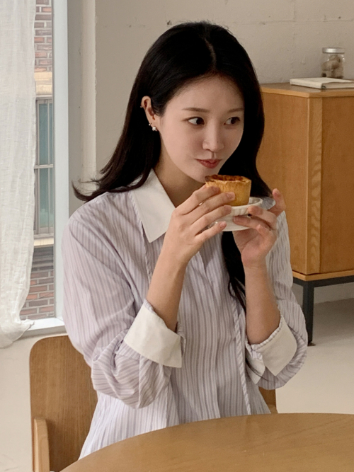 Strap pointed Stripe Shirt Sky Blue AT6SHA014SL