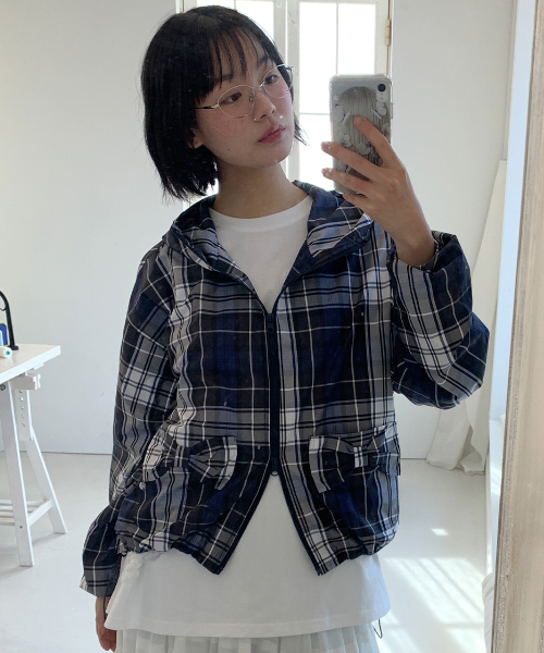 CHECK RIBBON POCKET WIND JUMPER WHITE BLUE