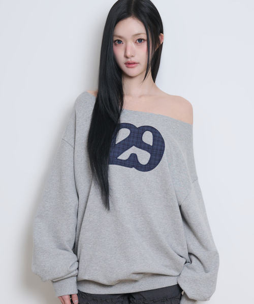 129 LOGO PATCH BOAT NECK SWEATSHIRT MELANGE
