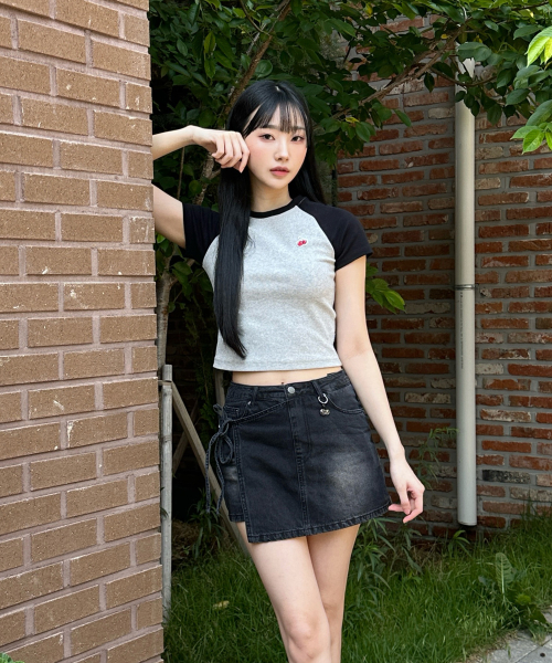 키르시 스트링 포인트 데님 랩스커트 [블랙]