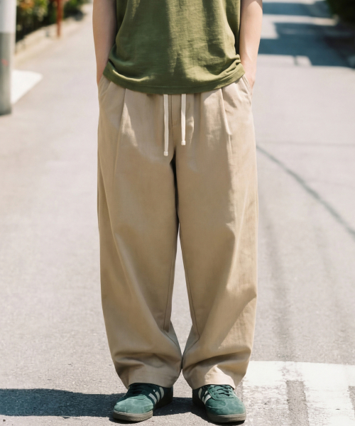 Hinge One Tuck Curved Pants Beige ISLP2699
