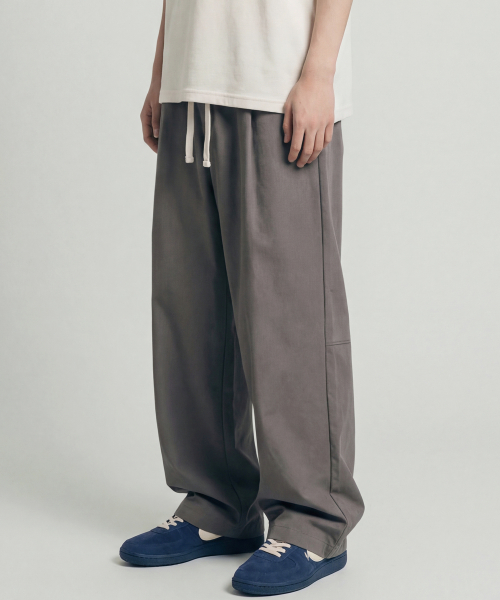 Hinge One Tuck Curved Pants Charcoalkhaki ISLP2699