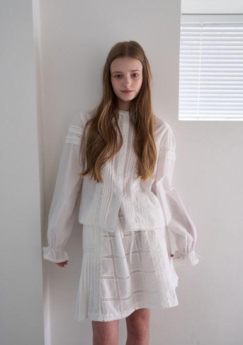 Garden Lace Pintuck Blouse