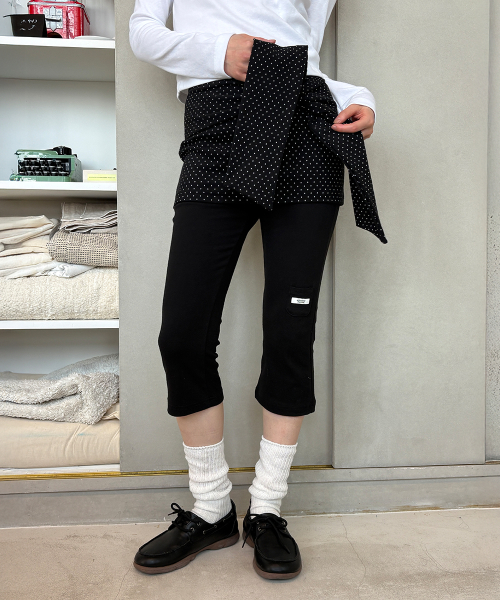 DOT WRAP CAPRI PANTS BLACK