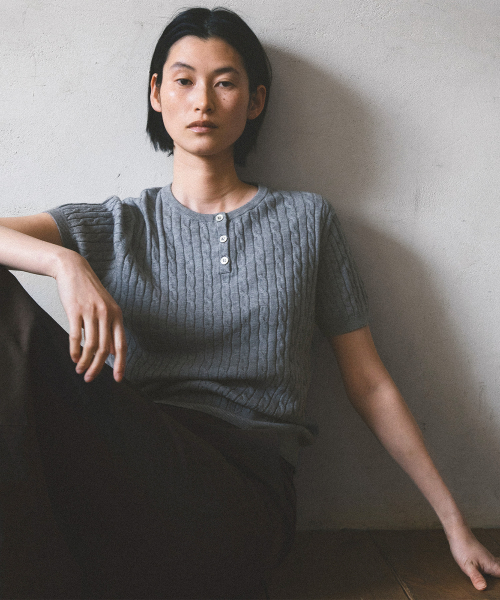 W. Henley Neck Cable Knit (Blue Gray)